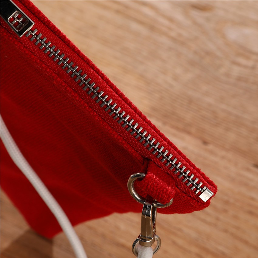 Túi Đeo Chéo Giống J-Hope Trong Tour Love Yourself