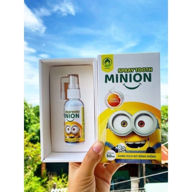 Xịt răng miệng minion cho bé