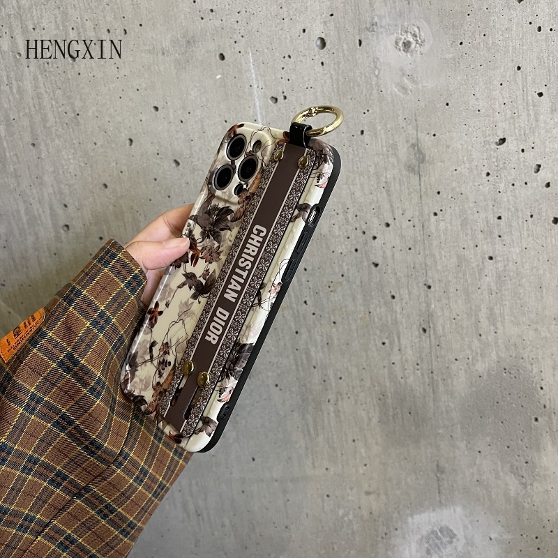 Fashion brand wristband phone case suitable for IPHONE 15PROMAX maple leaf soft case 11 12 13 14PROMAX X XS XR XSMAX shockproof silicone protective case