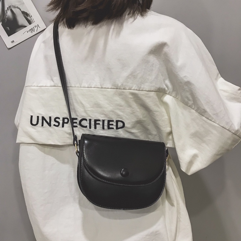 Túi đeo vai IELGY màu trơn thiết kế đơn giản dáng vuông nhỏ thời trang cá tính dành cho nữ