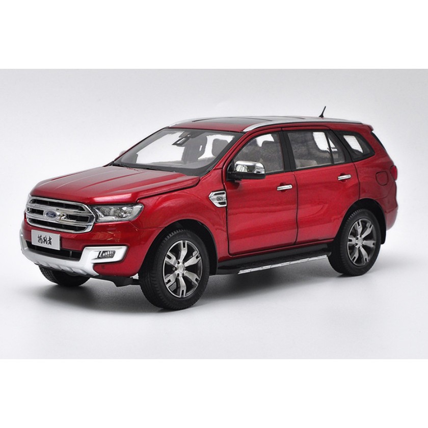 Mô hình xe Ford Everest 2016 SUV tỉ lệ 1/18