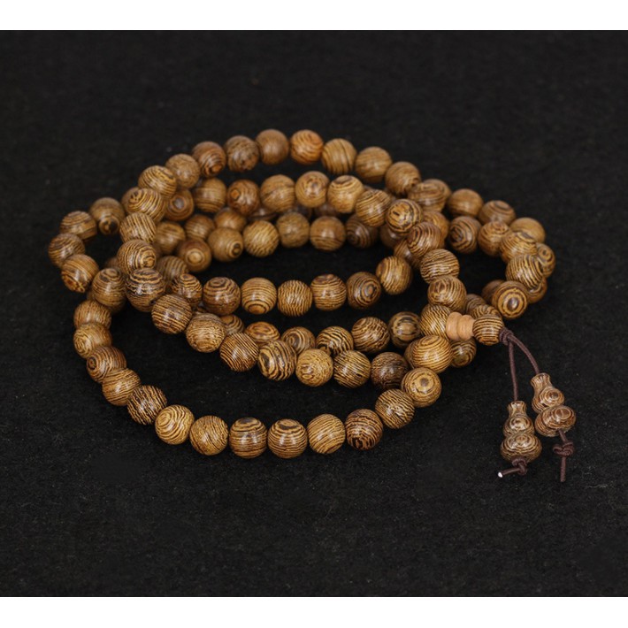 Vòng tay trầm hương  chuỗi 108 hạt vân đẹp dùng deo tay , cầu nguyện  645