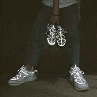 (Sẵn màu đen) (Có ảnh feedback) 🤩 Giày thể thao nữ sneaker phản quang cá tính sành điệu phong cách ulzzang (Ms E2)