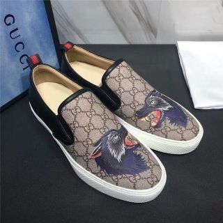 Giày lười nam thêu sói mới