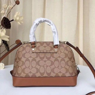 Túi xách Coach hến nâu