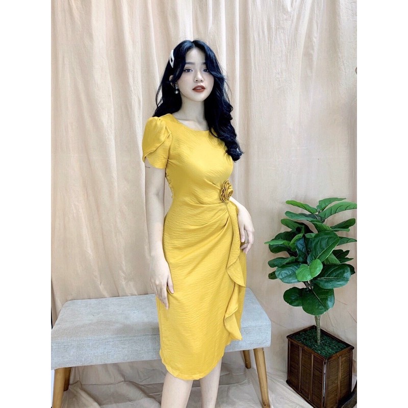 Bán sỉ váy thiết kế phối hoa eo