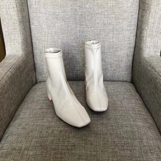 Boot da bóng 5cm quảng châu