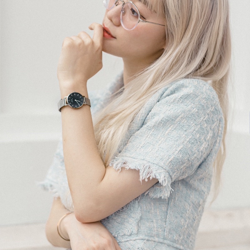 Đồng hồ nữ dây kim loại D.VV PETlTE bạc mặt đen đồng hồ nữ đẹp cao cấp thon gọn Watchesbytif size 28mm &amp; 32mm