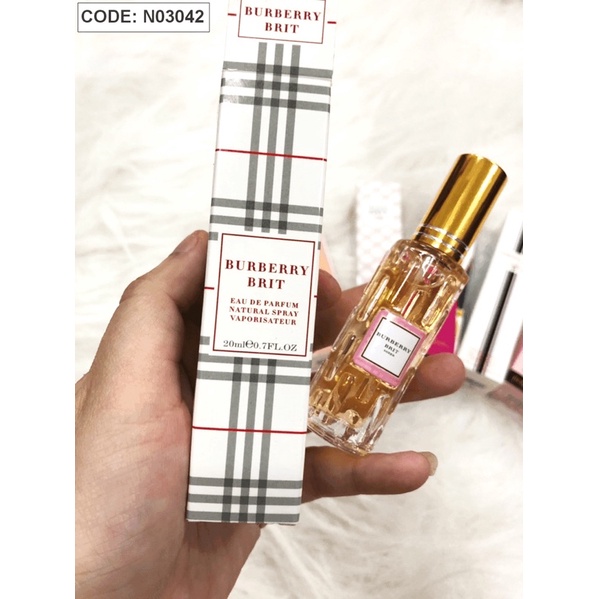 Nước hoa Burberry 20 ml thơm lâu
