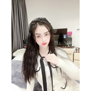 Bờm cài hiệu Pra-da hot trend