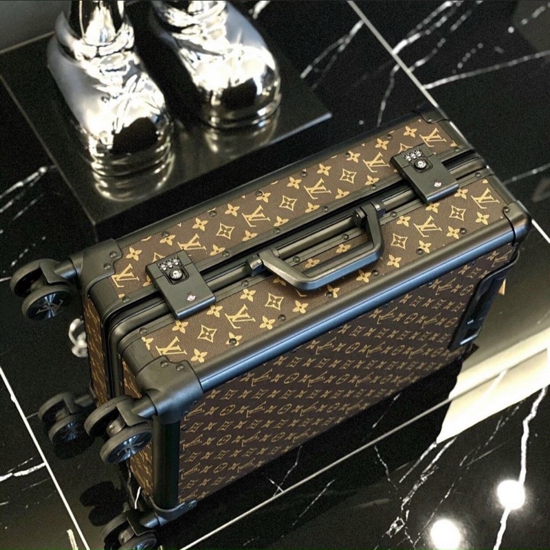 Vali Lv Louis Vuitton size 20 xách tay Vip