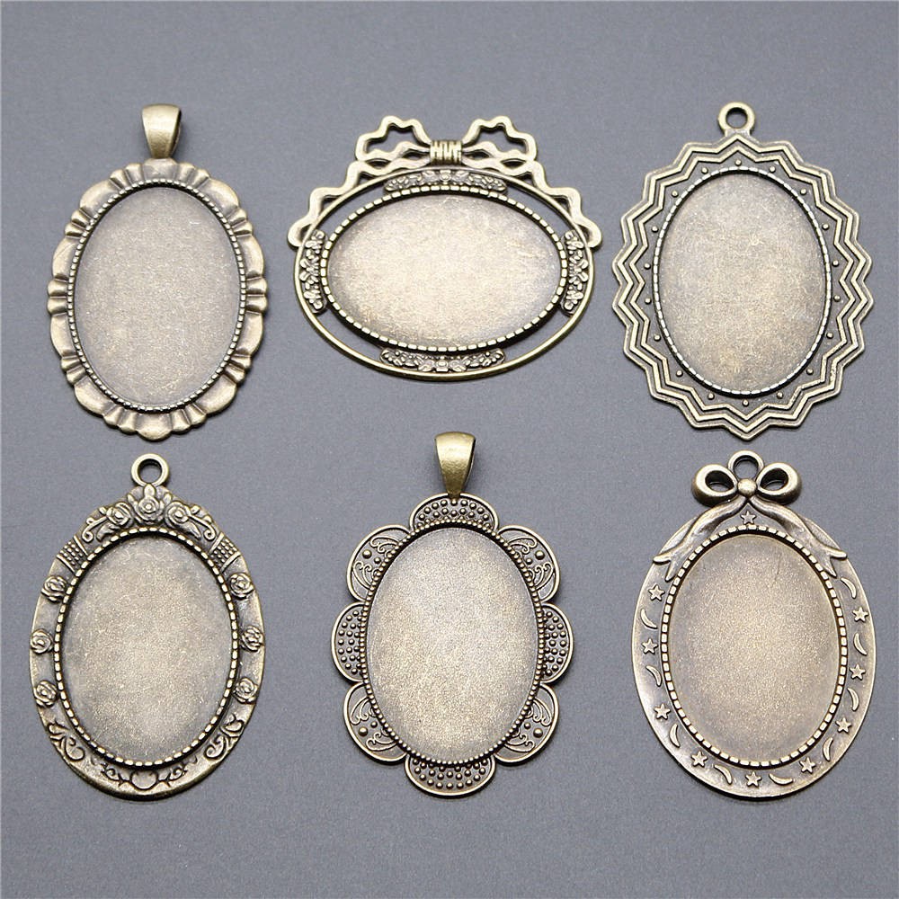 CHARMS Mặt Dây Chuyền Hình Oval Kích Thước 25x35mm