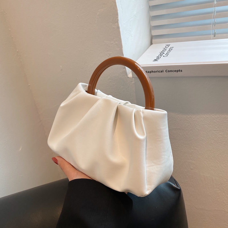 Túi xách hình dáng đám mây nhỏ có nếp gấp tay cầm gỗ thời trang mới 2022 cho nữ