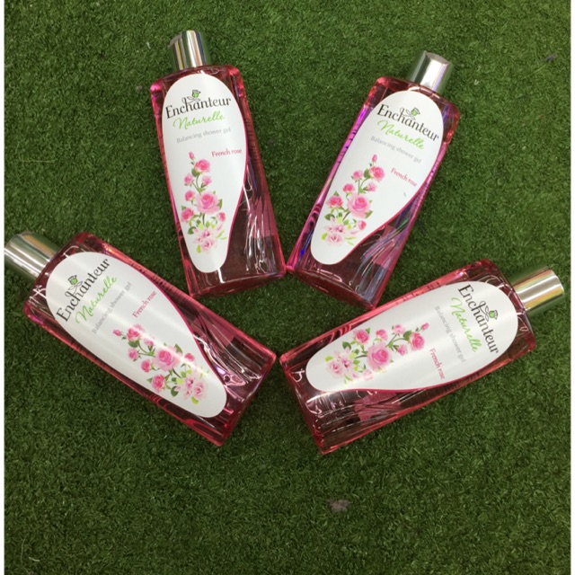 Sữa tắm enchanteur naturell hương hoa hồng