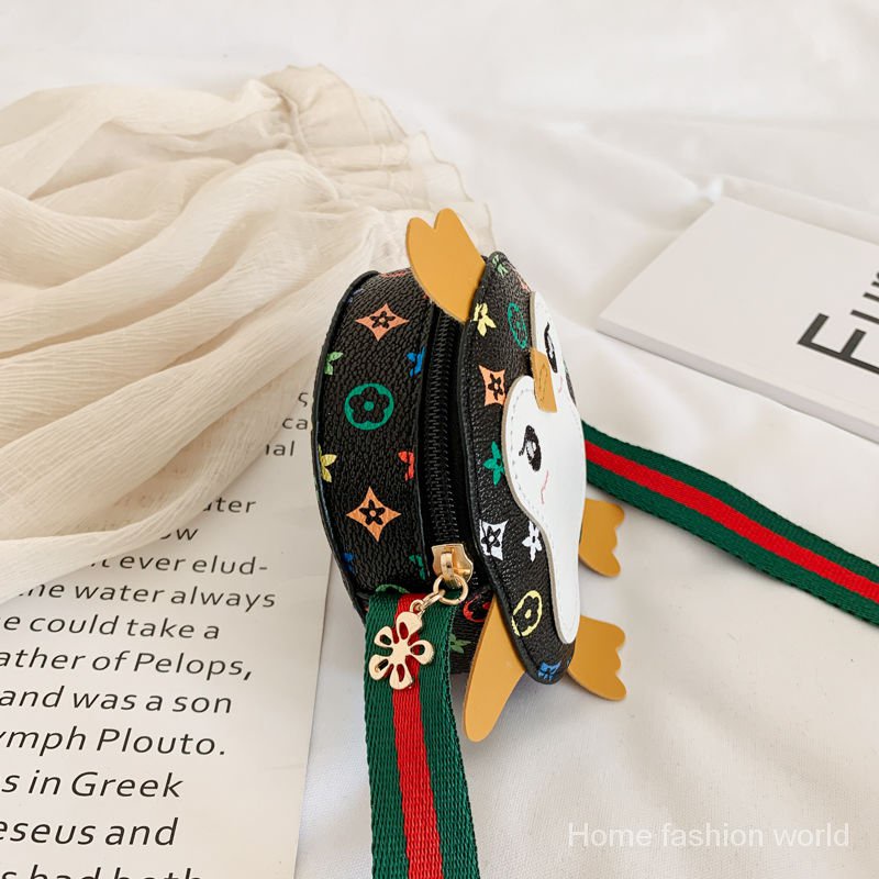 Túi xách hình chim cánh cụt dễ thương cho trẻ nhỏ