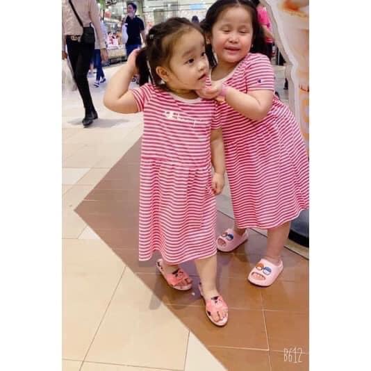 Váy bé gái kẻ thể thao chất cotton