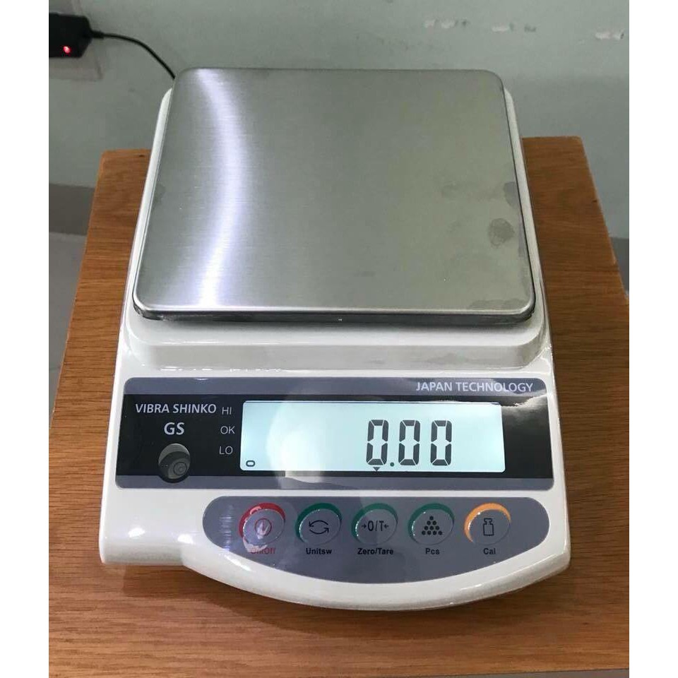 CÂN ĐIỆN TỬ GS - 3200G SAI SỐ 0.01G