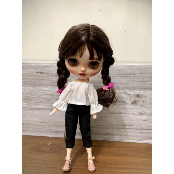 Set áo trễ vai xoè quần tây lửng size blythe,ob,xinyi,barbie