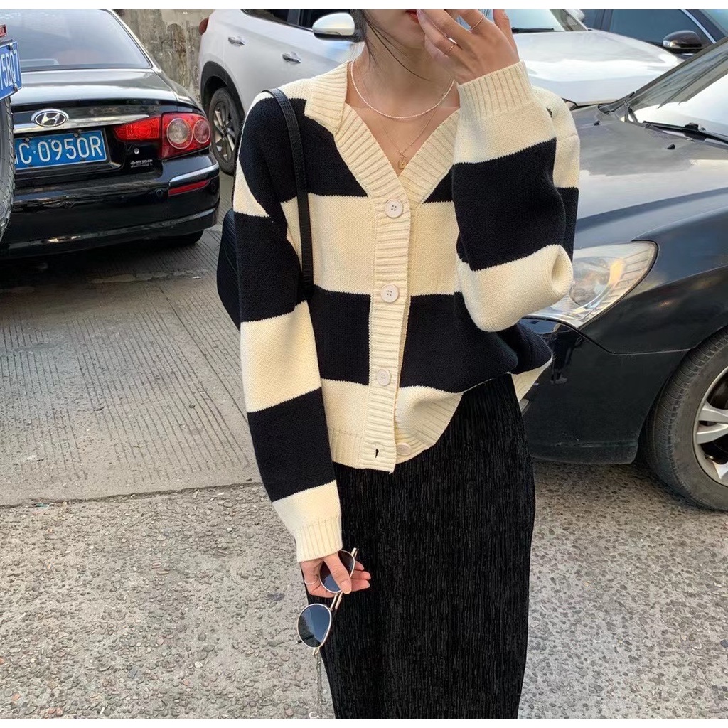 Áo cardigan ZHELIHANGFEI dệt kim tay dài cổ chữ V dáng rộng lưng cao hoạ tiết kẻ sọc cho nữ