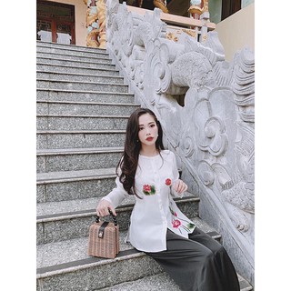 Bà Ba Gấm Đi Chùa