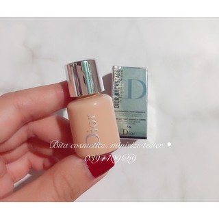 Kem nền Dior minisize tone sáng
