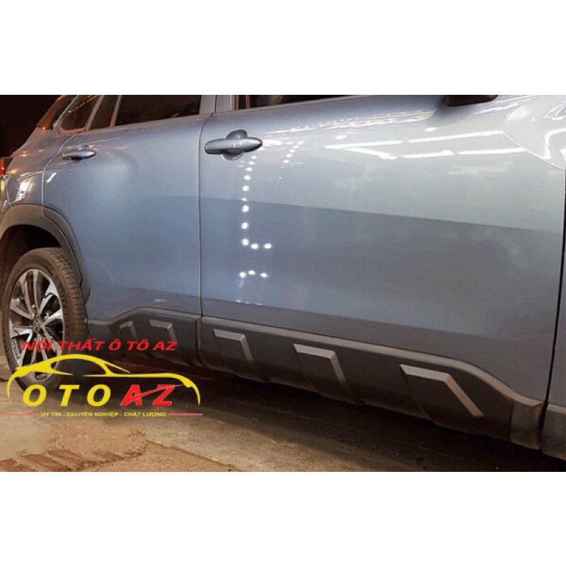 Bộ ốp, nẹp sườn Toyota Corolla Cross.