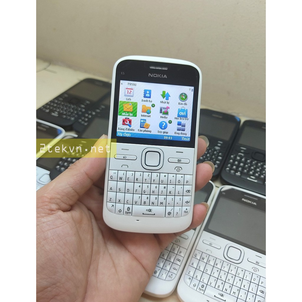 Điện thoại nokia E5-00 bàn phím QWETY kèm pin sạc giá rẻ-Bảo hành 1 năm