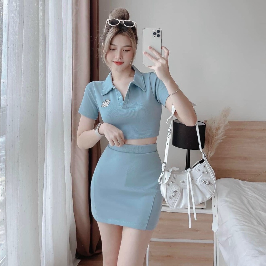 Sét áo cổ trụ thêu gấu phối chân váy ( có lót ) thời trang nữ năng động trẻ trung có 2 màu y hình