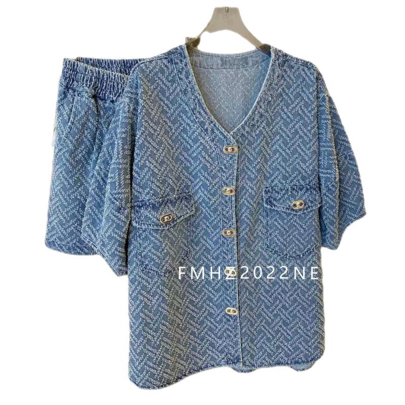 Set Áo Thun Ngắn Tay Cổ Tròn + Quần Short Denim Thời Trang Nữ