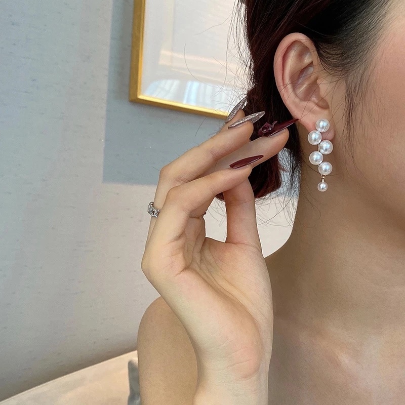 1 Đôi Bông Tai Hình Chùm Nho Đính Hạt Ngọc Trai Giả Bằng Hợp Kim Tinh Tế Dành Cho Bạn Nữ Dự Tiệc
