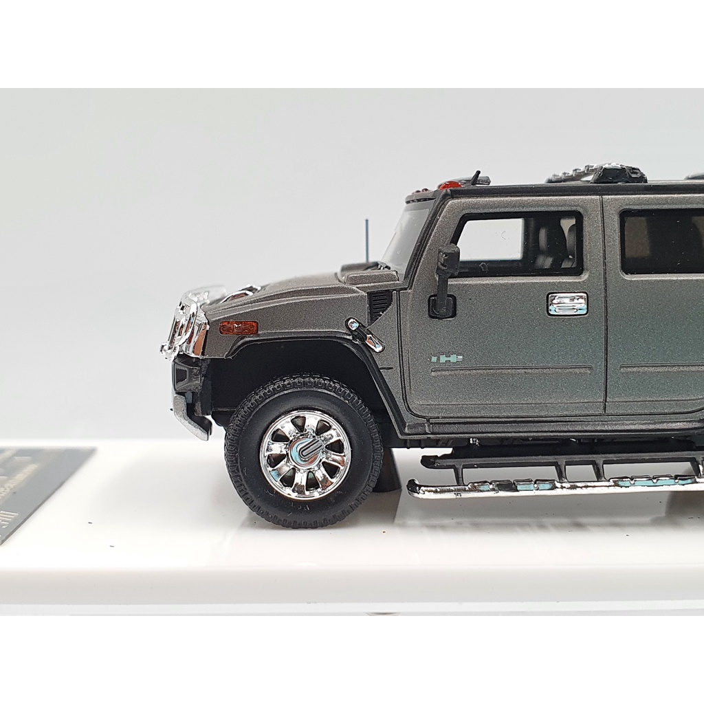 Xe Mô Hình Hummer H2 2008 Tỉ lệ 1:64 Hãng sx Motor Helix ( Xám )