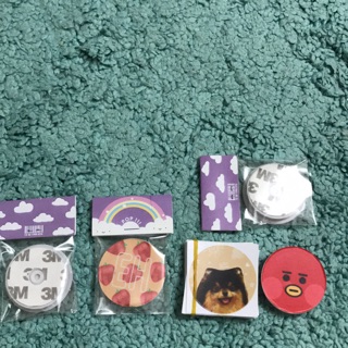 Pop socket & sticker