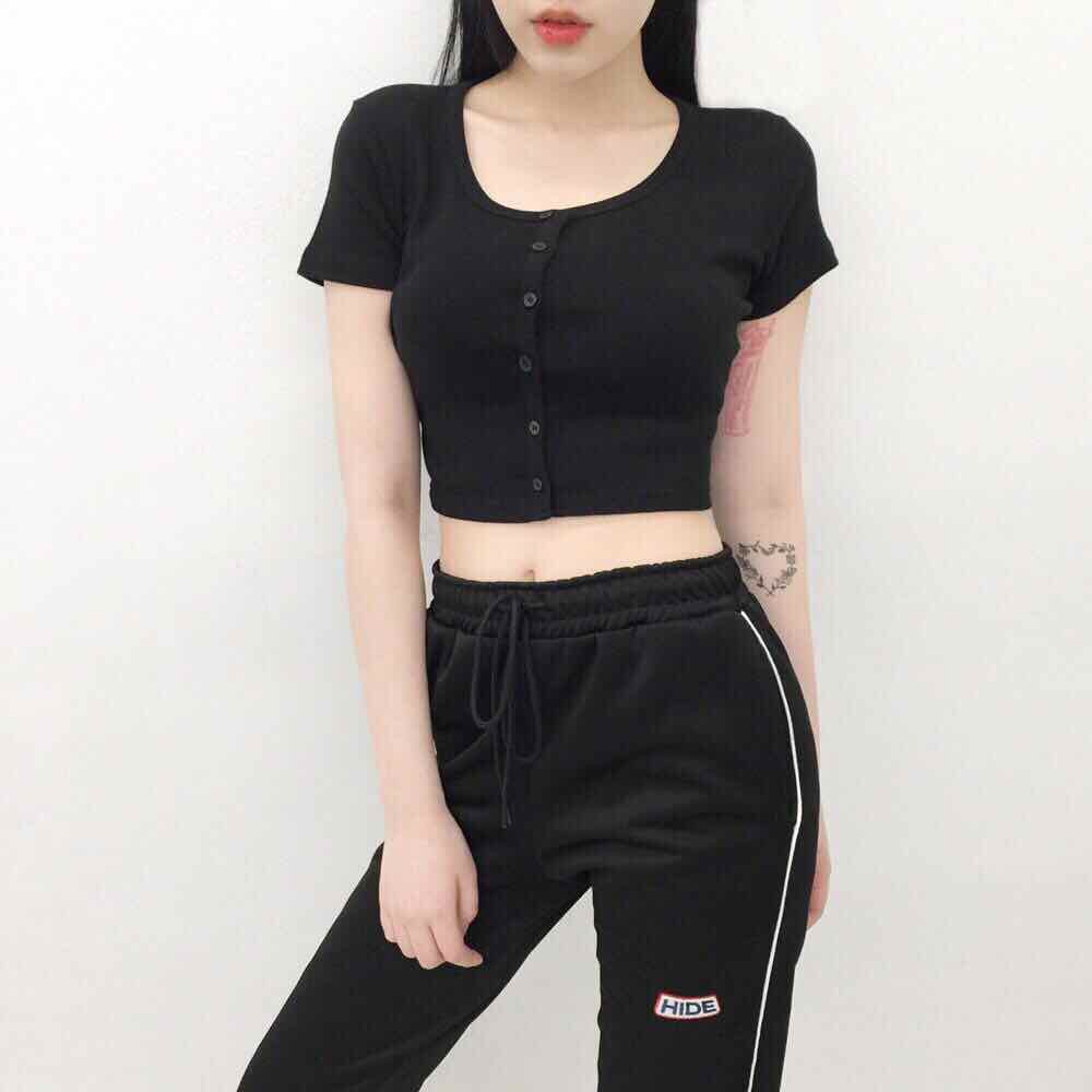[Hot Trend] Áo Thun nữ 🌺SALE🌺Áo Croptop unisex Cộc Tay Cổ Tròn Có Cúc Nhiều Màu Siêu Đẹp chất liệu vải nhập khẩu cao cấp | BigBuy360 - bigbuy360.vn