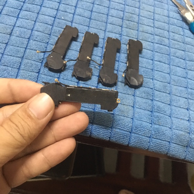 Loa ngoài iphone 4 và iphone 4s