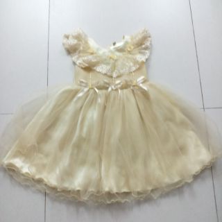 Đầm bé gái