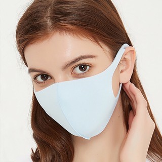 khẩu trang vải lụa cao cấp.