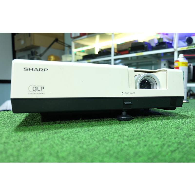 Máy chiếu cũ Sharp XR-50S chính hãng công nghệ Nhật Bản