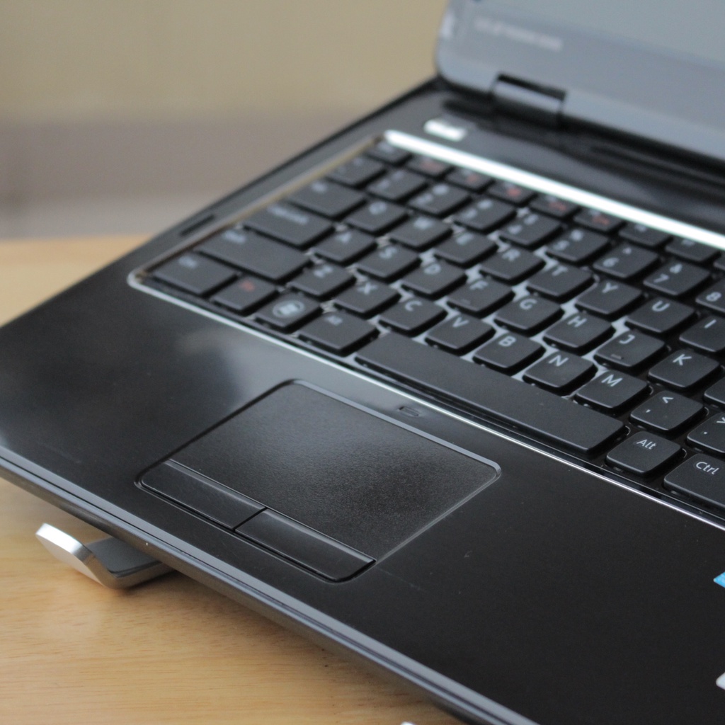 Laptop DELL N4110 14.1" core I5 3.00GHz 8G 120G SSD