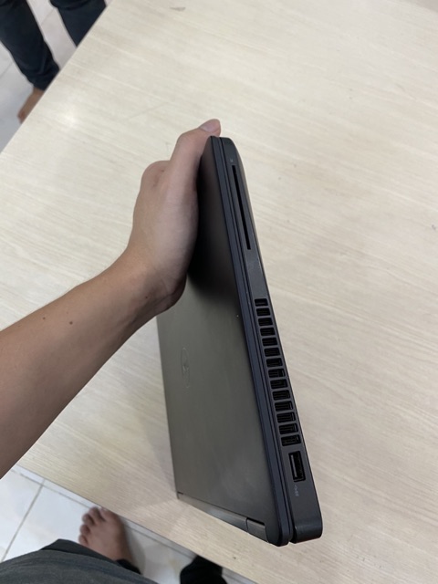 Laptop cũ dell latitude e5470 i5 6200u ram 8gb ssd 256gb 14 inch ultrabook mỏng nhẹ | BigBuy360 - bigbuy360.vn