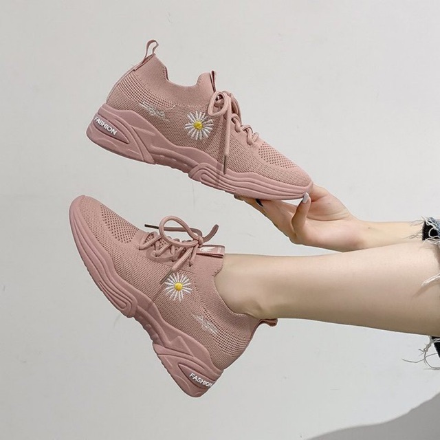 [Mã FAGREEN245 giảm 10% tối đa 30k đơn từ 99k] (3 MÀU) Giày thể thao nữ cổ chun bông cúc đế cực êm , dây buộc cá tính | BigBuy360 - bigbuy360.vn