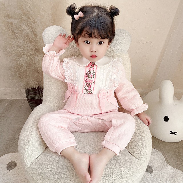 Áo Liền Quần Tay Dài Bằng Cotton Phối Ren Hoa Dành Cho Bé Gái 0897