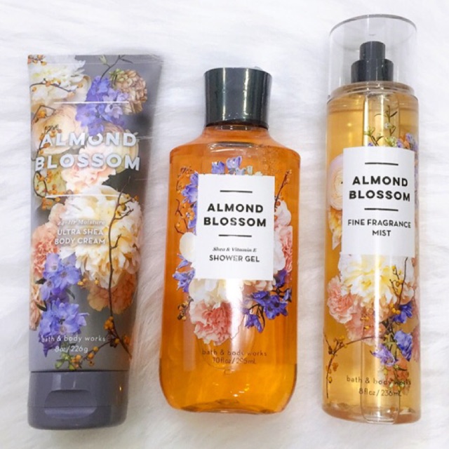 Sản Phẩm Tắm Dưỡng Xịt Thơm Toàn Thân lưu hương mịn da Bath & Body Works Almond Blossom