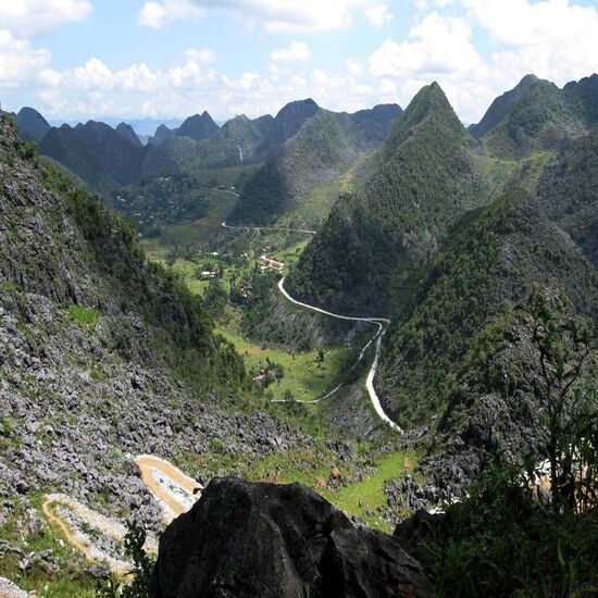 Đông Bắc: Hà Nội-Hà Giang-Lũng Cú-Đồng Văn-Mã Pí Lèng-Mèo Vạc-Cao Bằng-Thác Bản Giốc-Hồ Ba bể 7N6D