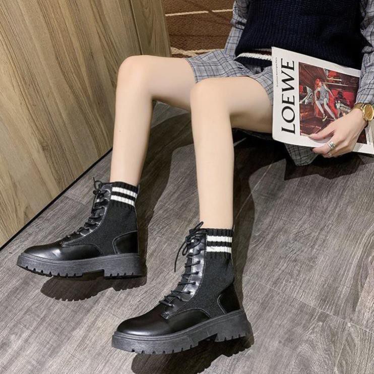 Boots Nữ, Giày Bốt Nữ Dr. Martens Phối Len Cổ Chân Màu Đen Mẫu Mới Mùa Thu Đông AMZO Giày Dép Nữ Thời Trang BH12t