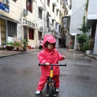 Bộ quần áo mưa trẻ em