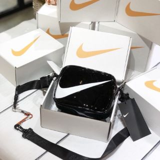 Túi đeo Nike mini