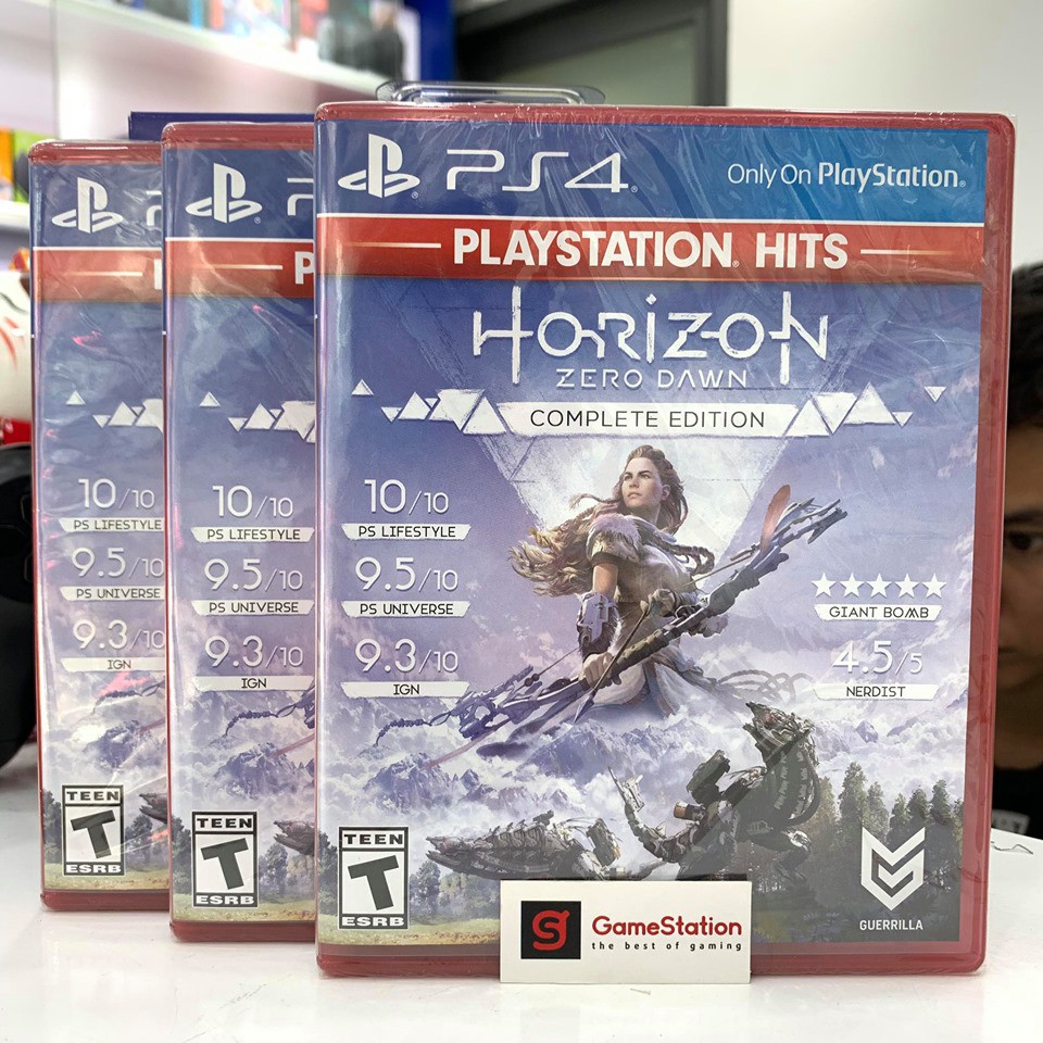 Đĩa Game PS4: Horizon Zero Dawn Complete Edition - hệ US