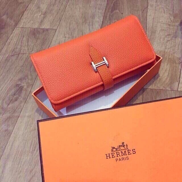 Ví nắp cài sang chảnh kèm hộp đựng