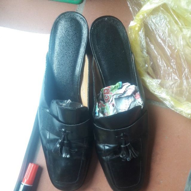 Giầy sục nữ