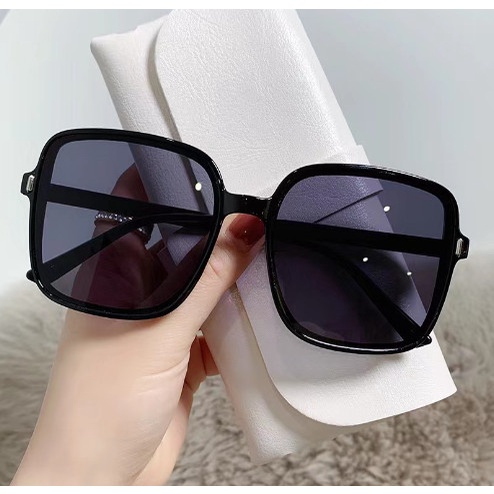 Kính mát chống tia UV400 thời trang cho nam nữ